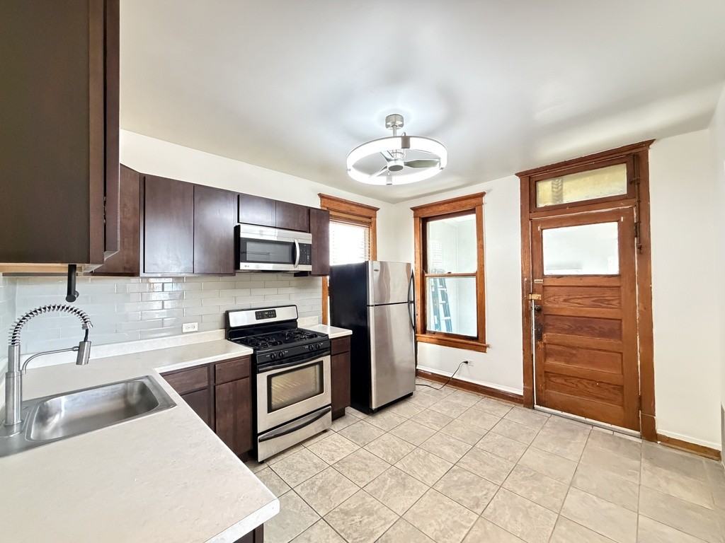 1438 N Central Park Ave #2 - Photo 4 of 21