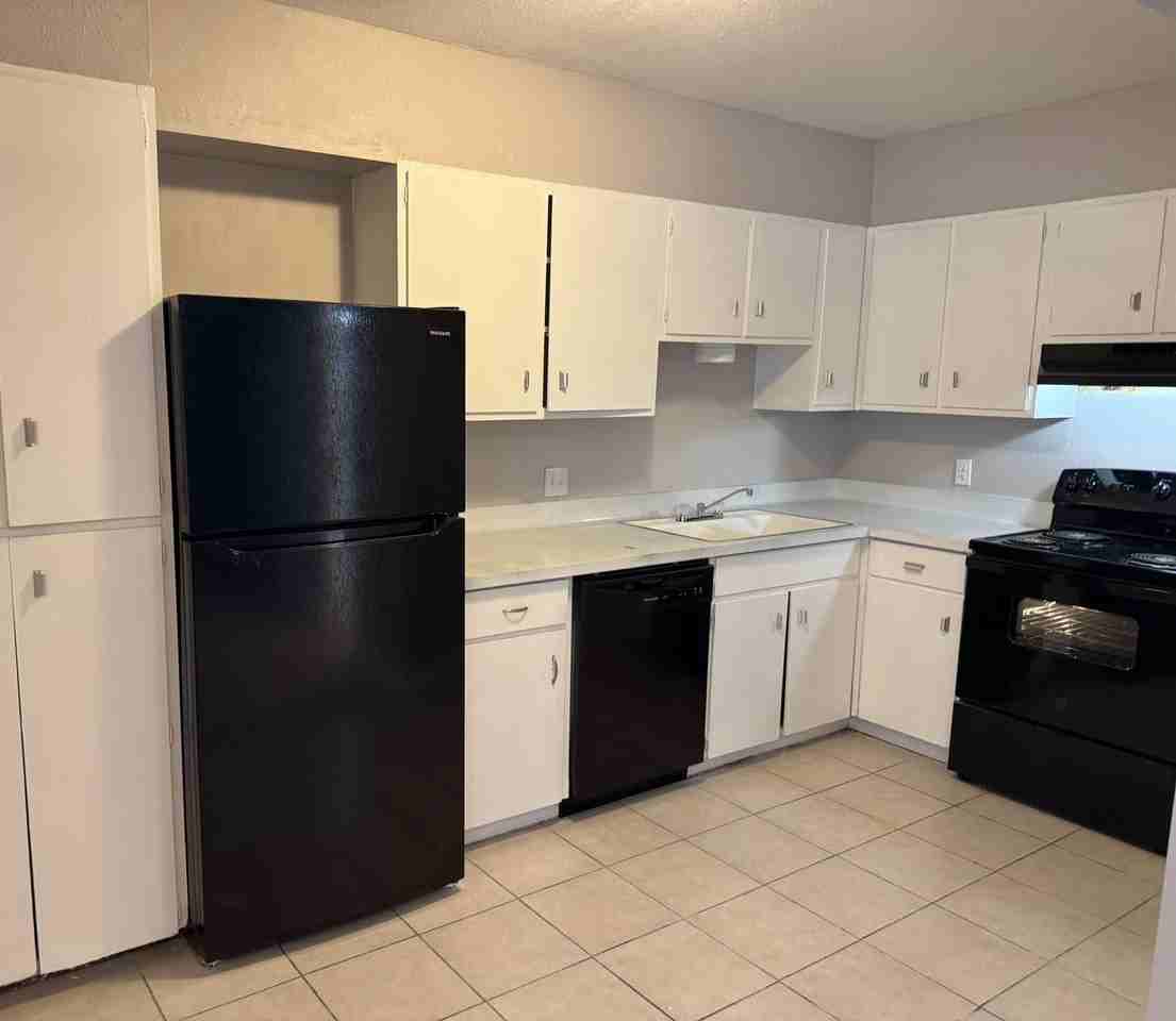 Symphony Apartments - Photo 2 of 16