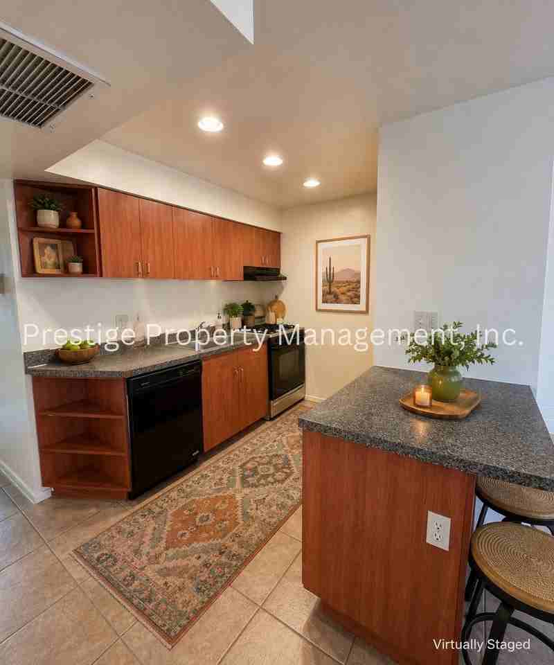 2525 N Alvernon Way #B4 - Photo 3 of 26