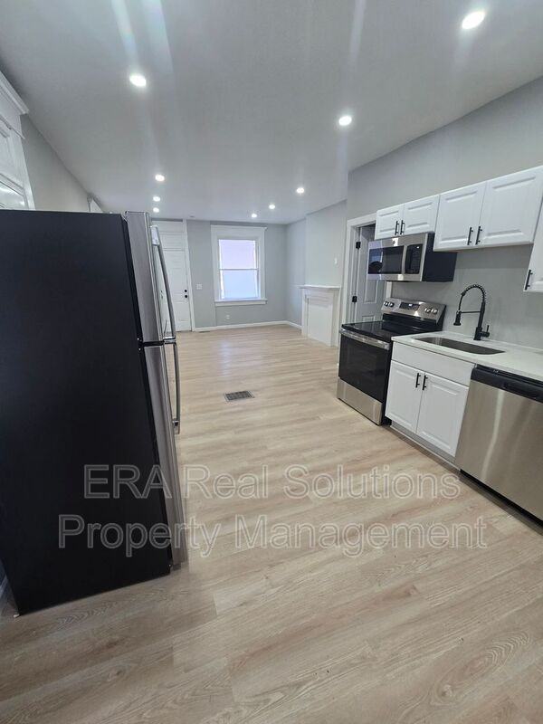 732 S Ohio Ave - Photo 7 of 19