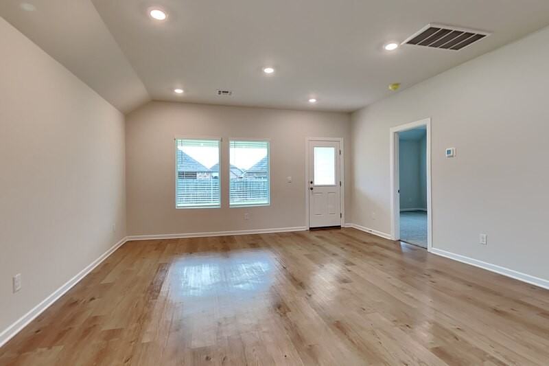 2800 Tracys Mnr - Photo 2 of 17