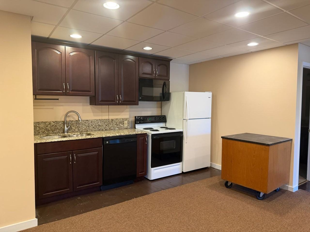 2202A Hollins Mill Rd - Photo 5 of 13