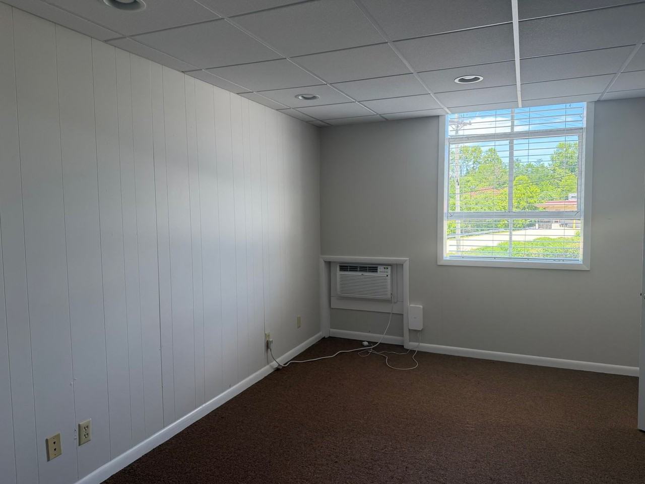 2202A Hollins Mill Rd - Photo 7 of 13