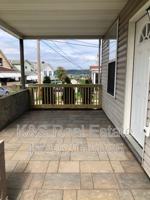 featured image of 4701 Elm St