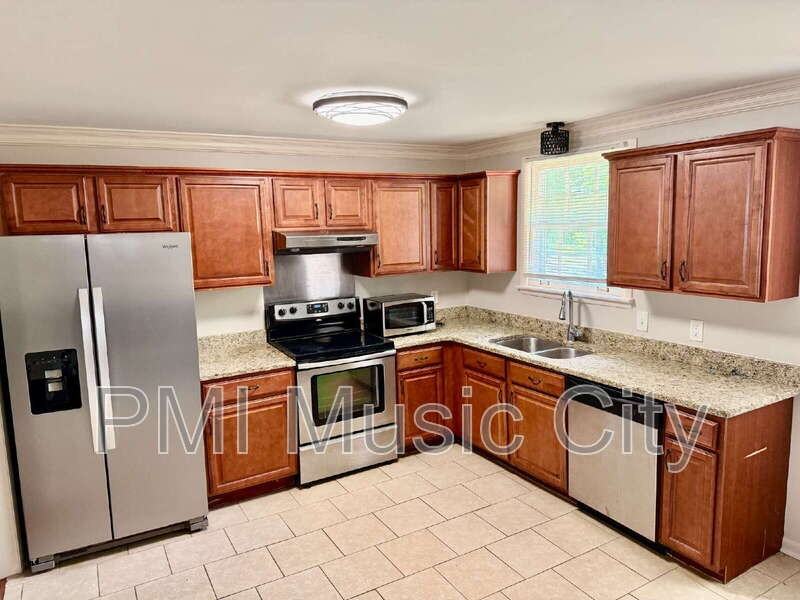 322 Arrington St - Photo 3 of 19