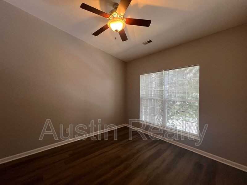 6431 Brookfield Court Dr #203 - Photo 7 of 11