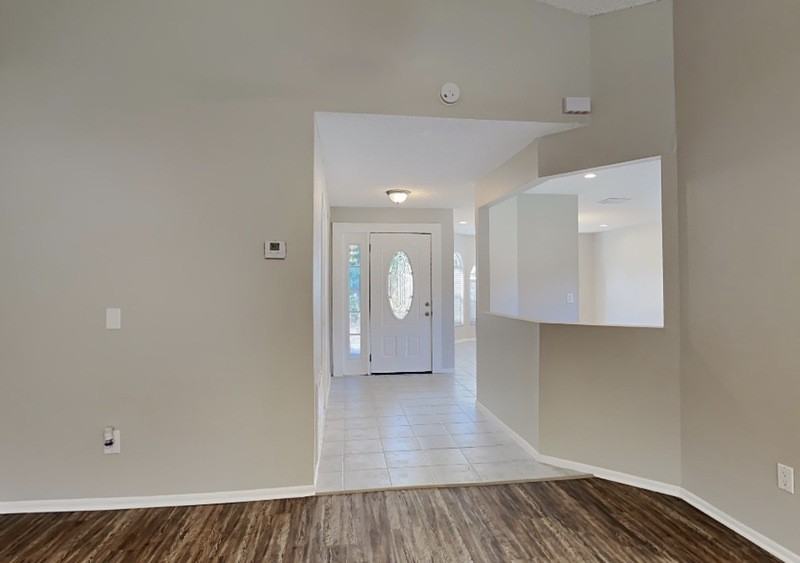 1408 Sugarberry Ln - Photo 2 of 21