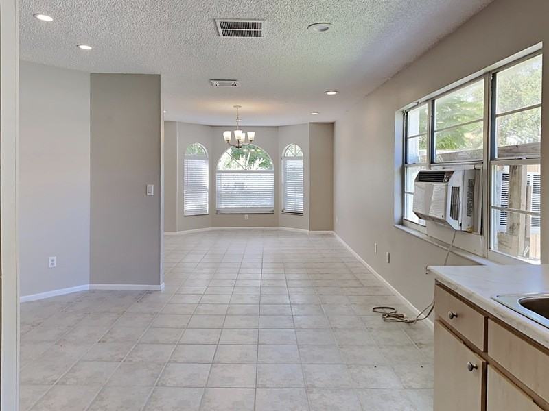 1408 Sugarberry Ln - Photo 6 of 21