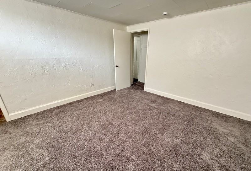 2021 Irving St - Photo 7 of 20