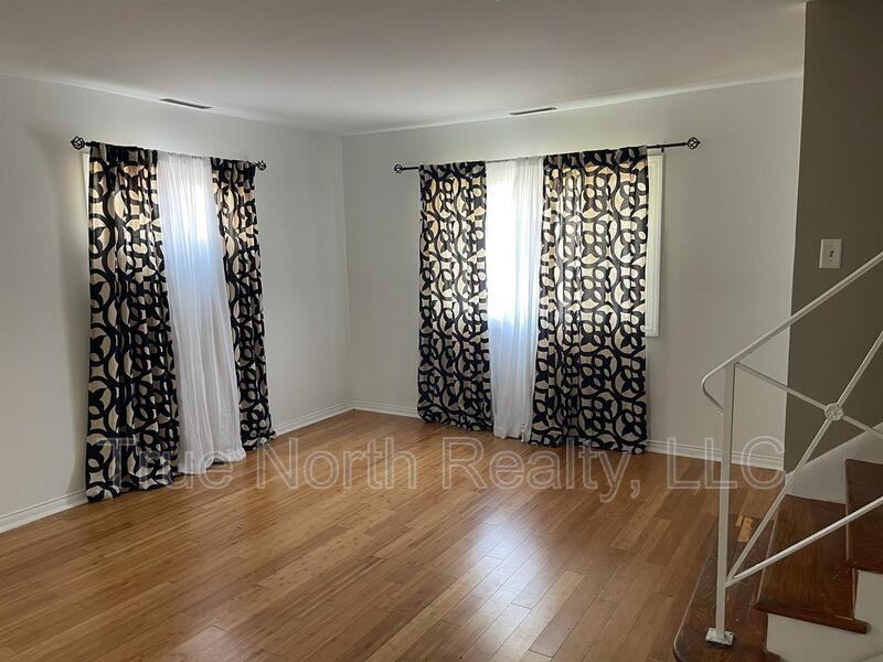 2353 Hanna Dr - Photo 2 of 6