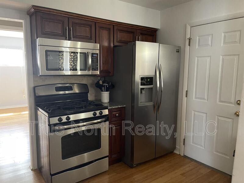 2353 Hanna Dr - Photo 3 of 6