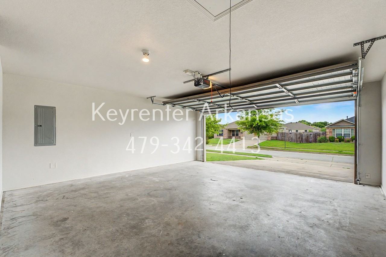 1106 S Spritz Dr - Photo 7 of 25