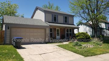 featured image of 919 Clover Cir
