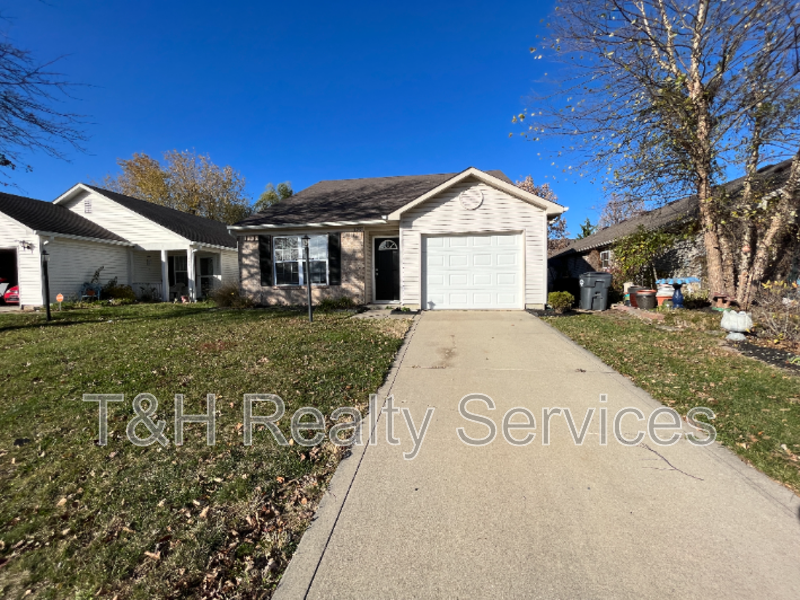 636 Locust Grove Ln - Photo 2 of 29