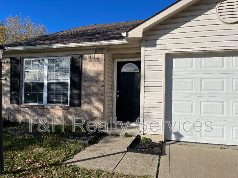 636 Locust Grove Ln - Photo 4 of 29