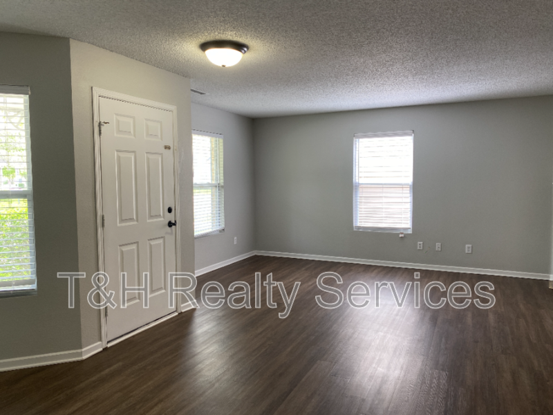 14235 Clapboard Dr - Photo 7 of 26
