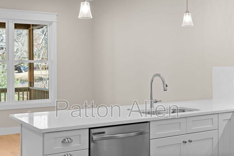 107 Collin Pl #3 - Photo 5 of 22