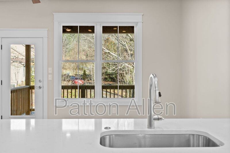 107 Collin Pl #3 - Photo 6 of 22