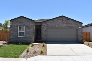4470 N San Clemente Ave - Photo 1 of 1