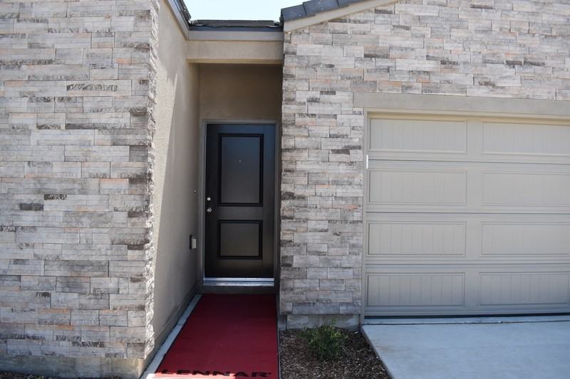 4470 N San Clemente Ave - Photo 4 of 30