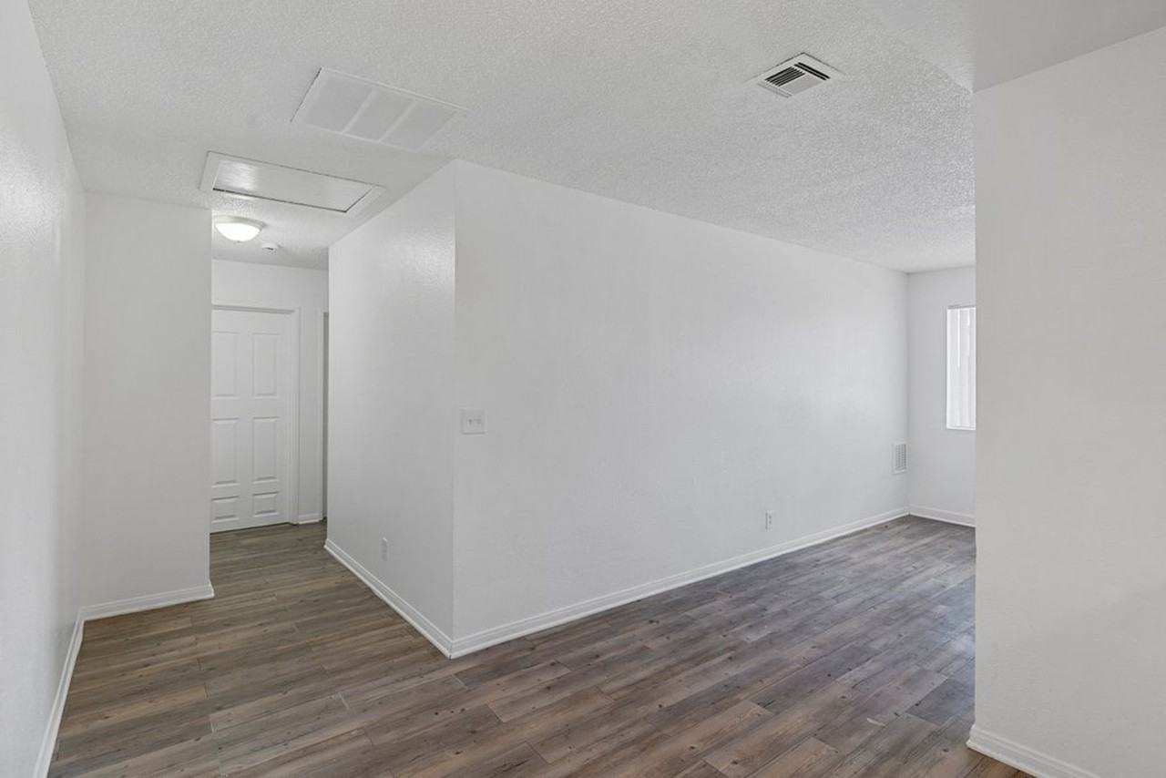 Pinnacle Apartments - Photo 6 of 45
