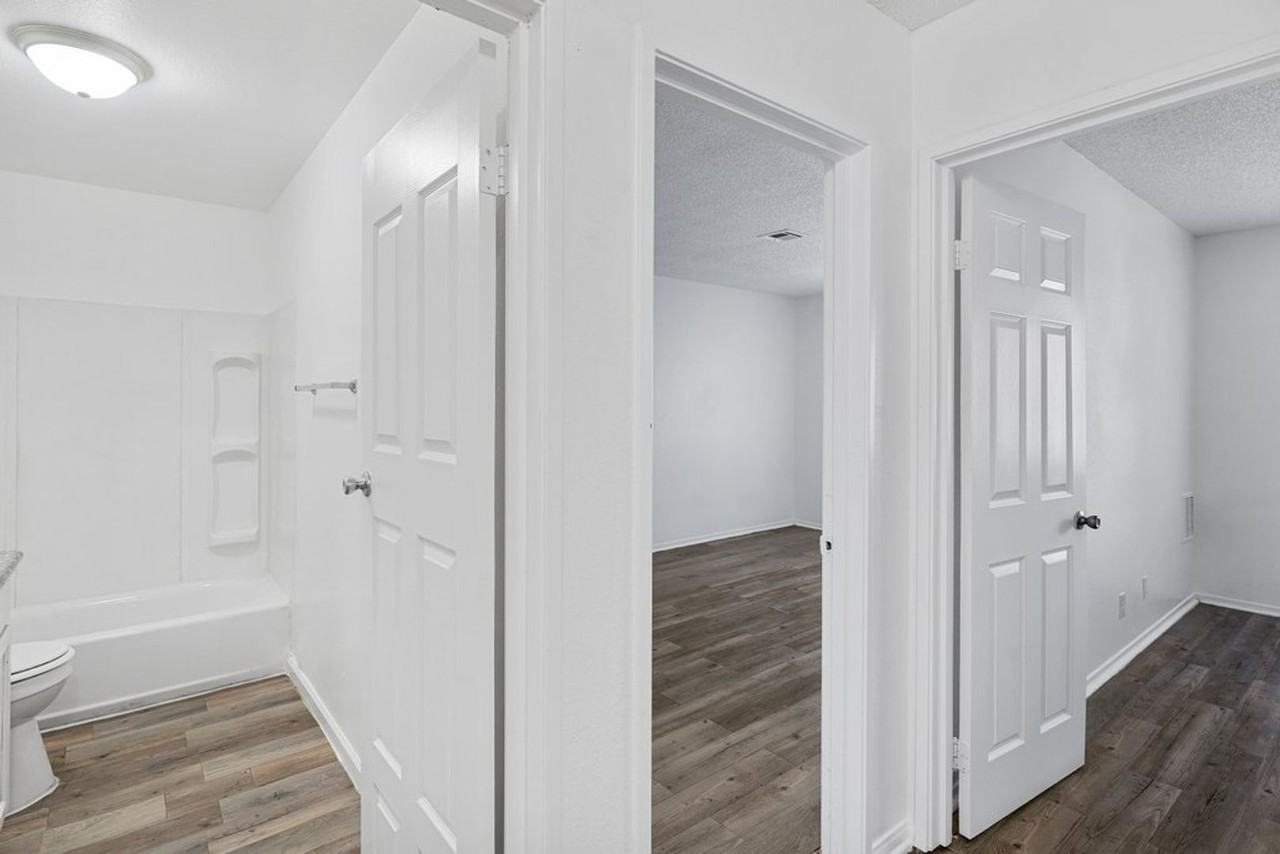 Pinnacle Apartments - Photo 7 of 45