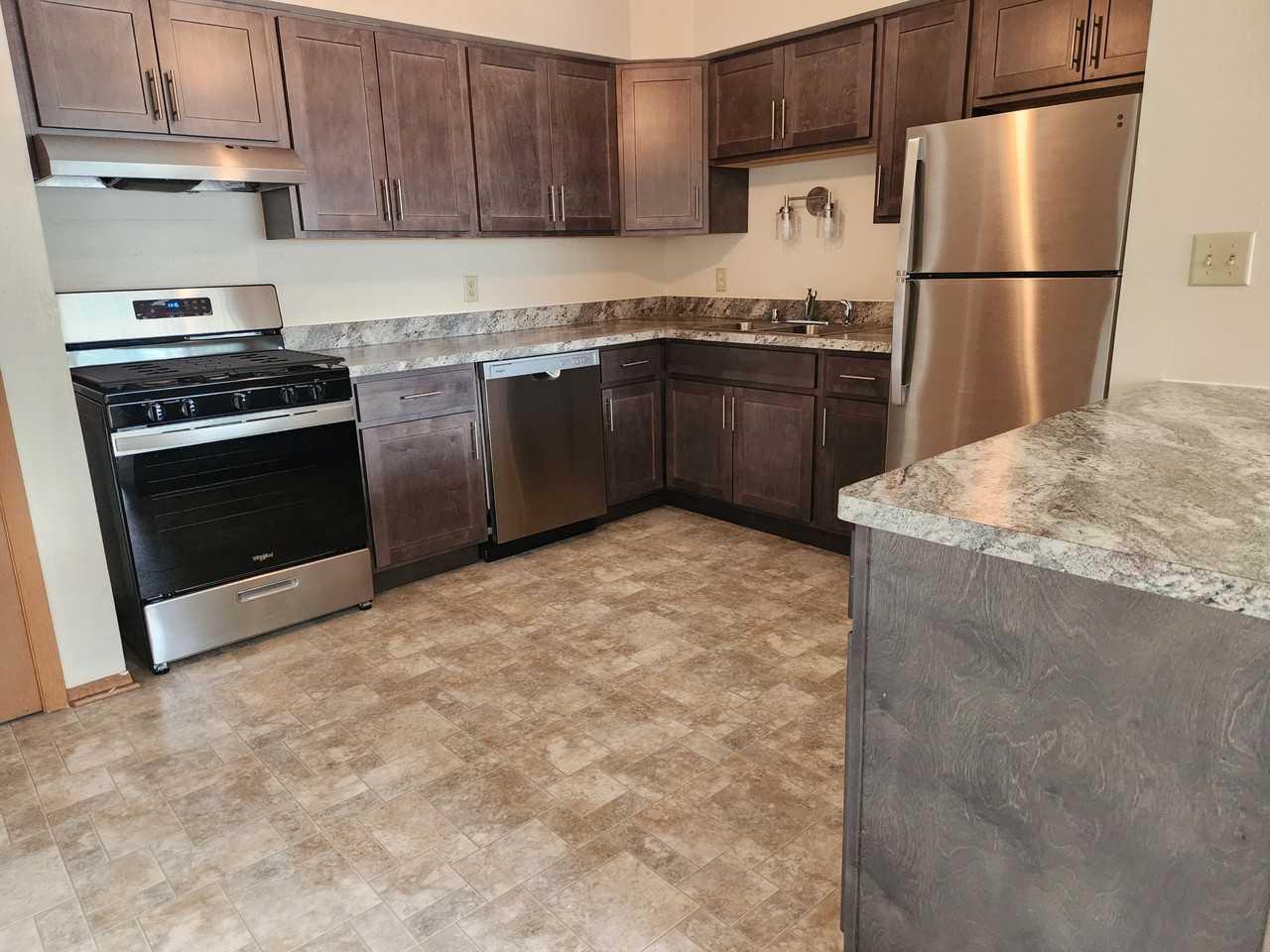 201 W. Park Ave. - Photo 2 of 12
