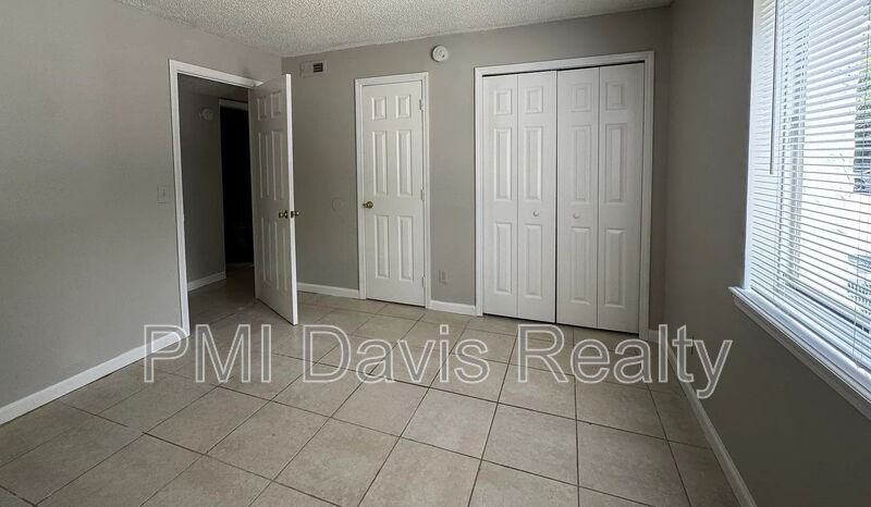 1845 Lindberg Dr #14 - Photo 5 of 22