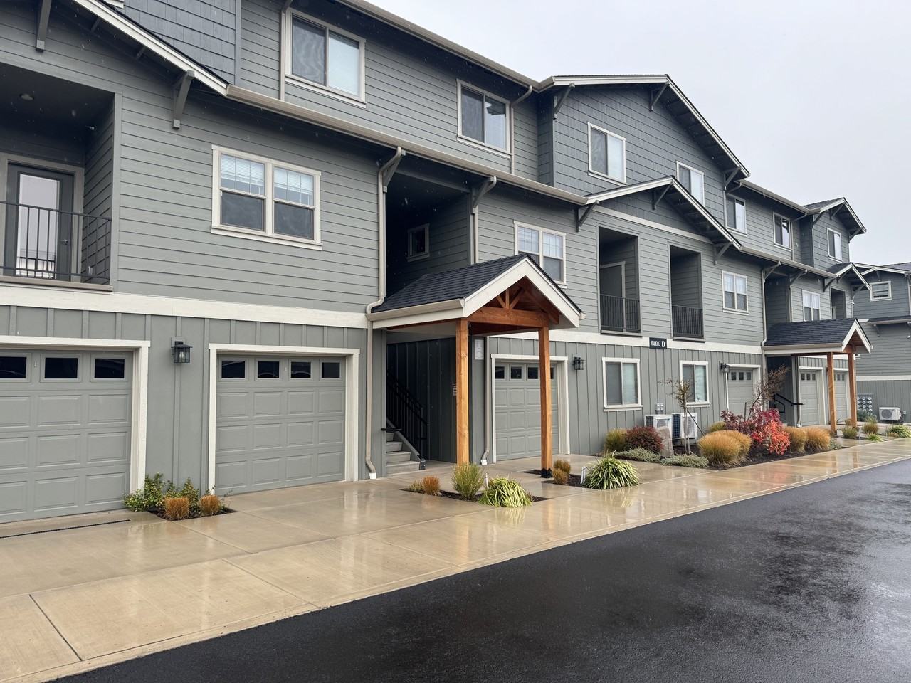 441 Talent Ave - Photo 2 of 3