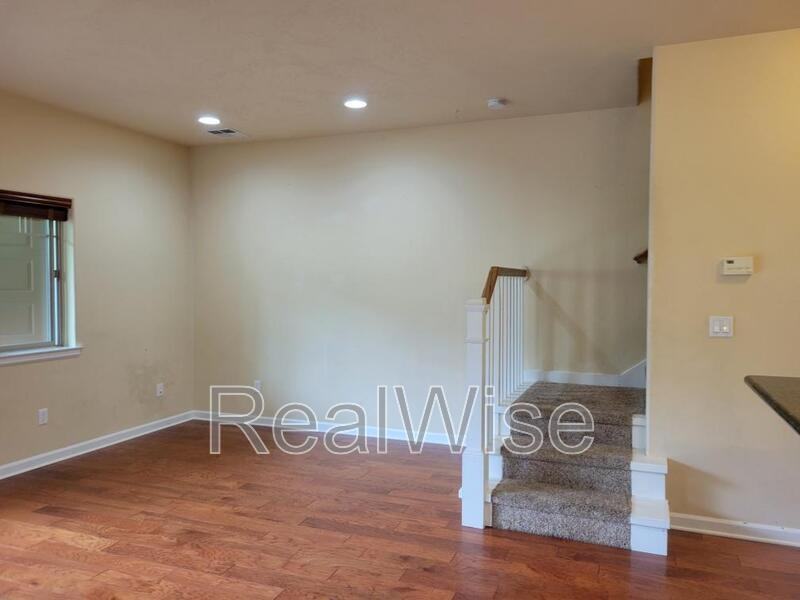 1789 Hillpark Pl - Photo 3 of 19