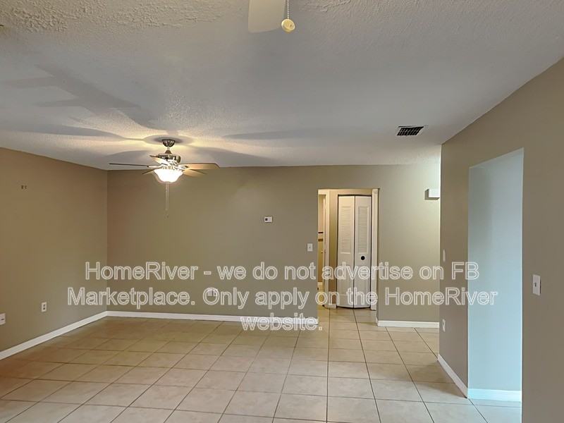 421 Hunter Cir - Photo 2 of 20