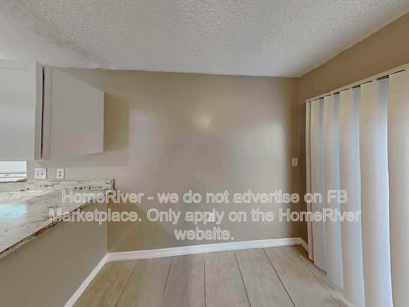 421 Hunter Cir - Photo 5 of 20