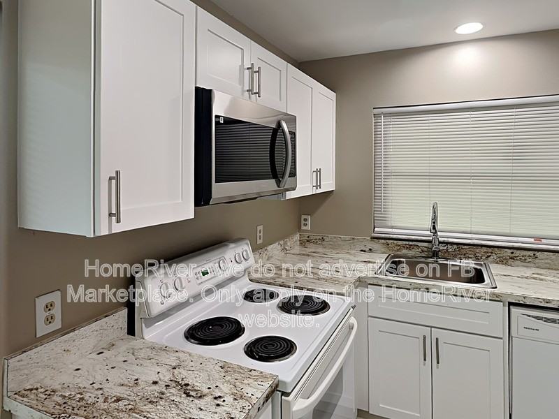 421 Hunter Cir - Photo 7 of 20
