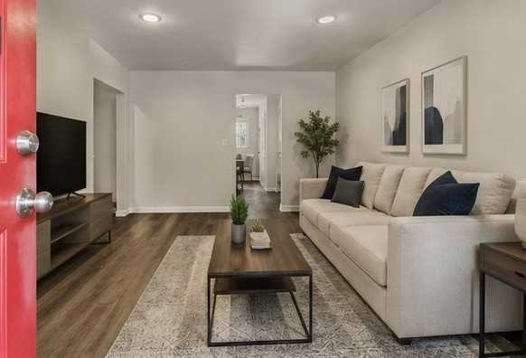 1305 Clermont Avenue - Photo 7 of 11