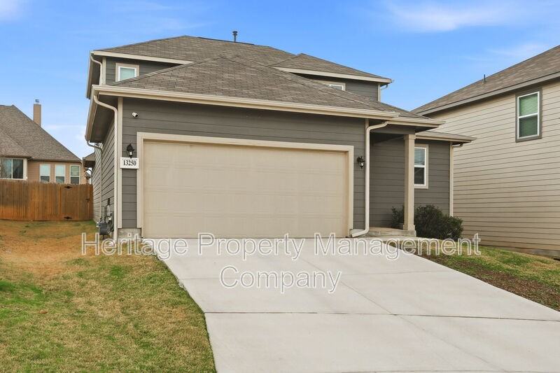 13250 Hagerd Loop - Photo 3 of 32