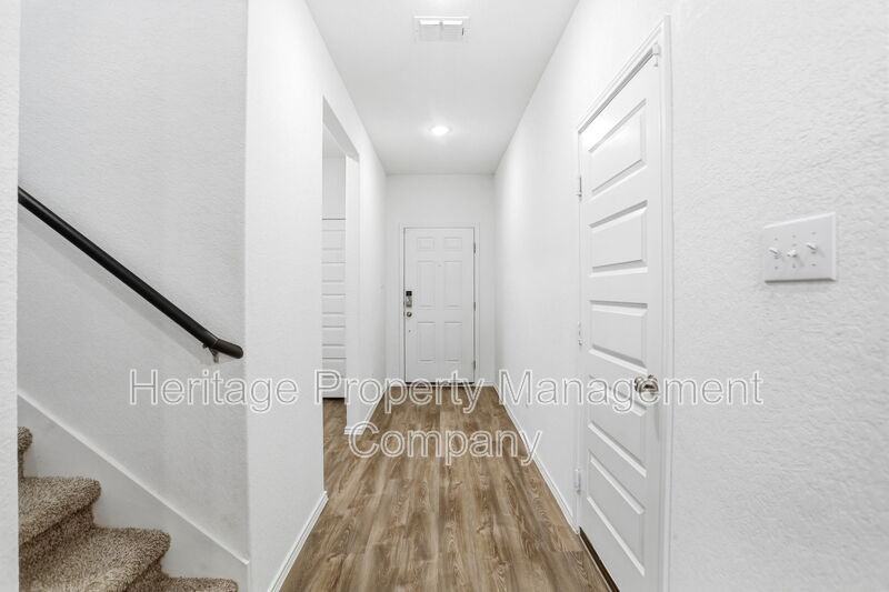 13250 Hagerd Loop - Photo 5 of 32