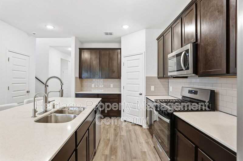 13250 Hagerd Loop - Photo 7 of 32