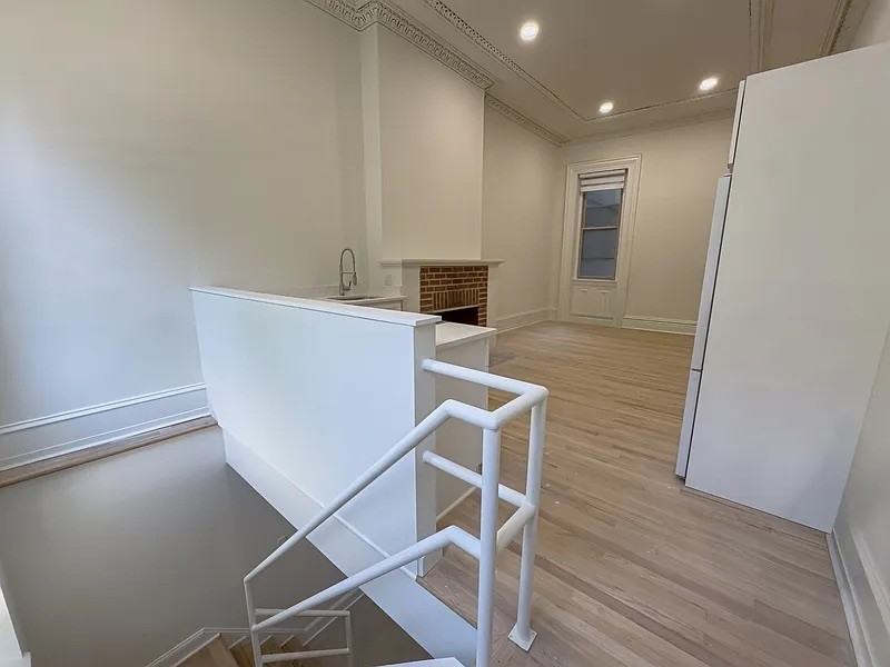 1919 Mount Vernon St #1F - Photo 5 of 11
