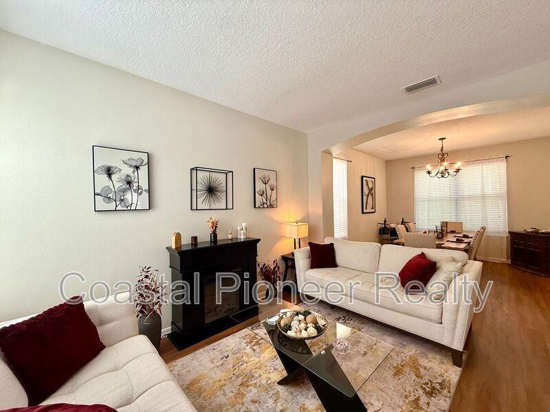11113 Avery Oaks Dr - Photo 7 of 48