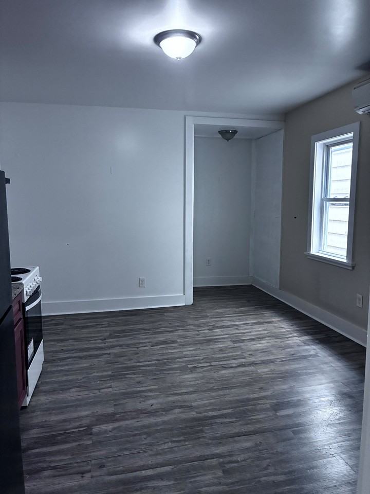 1311 Northampton Street - Photo 5 of 6