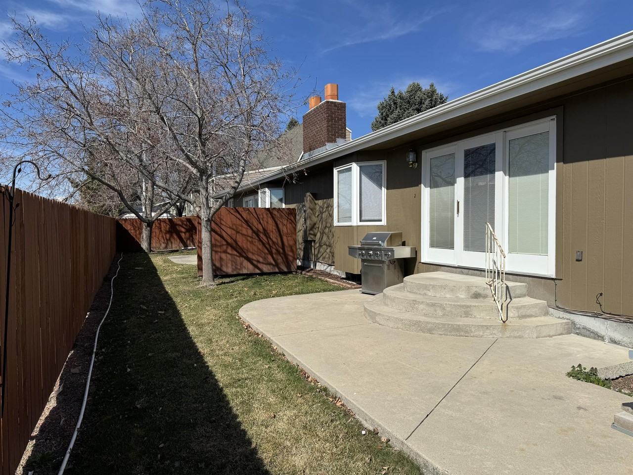 2080 Glasser Place - Photo 2 of 22