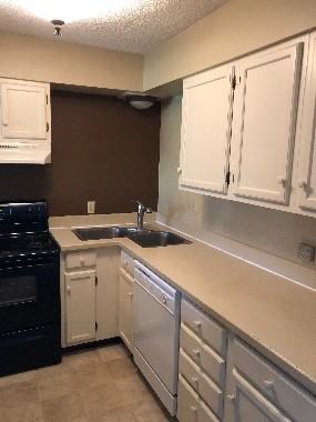 54 Shadow Place - Photo 6 of 18