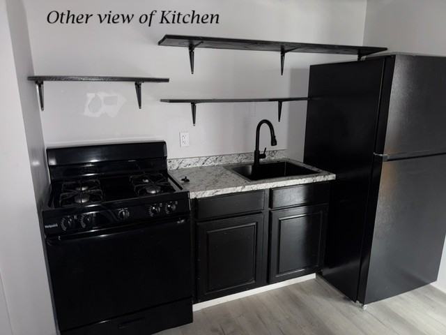 417 West Market Street - Photo 4 of 10