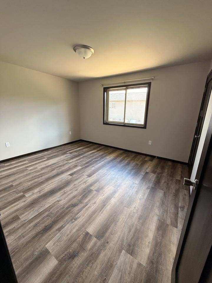 Fox Meadow Townhomes - Photo 7 of 22