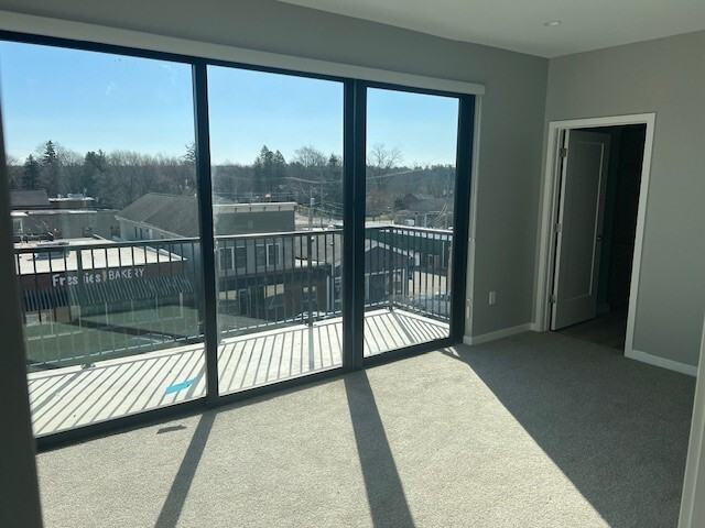 110 South Bridge Street - Photo 6 of 10