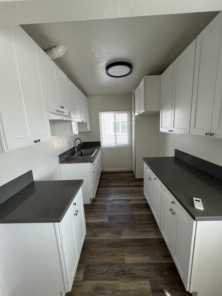 2811 South Central Avenue - Photo 7 of 15
