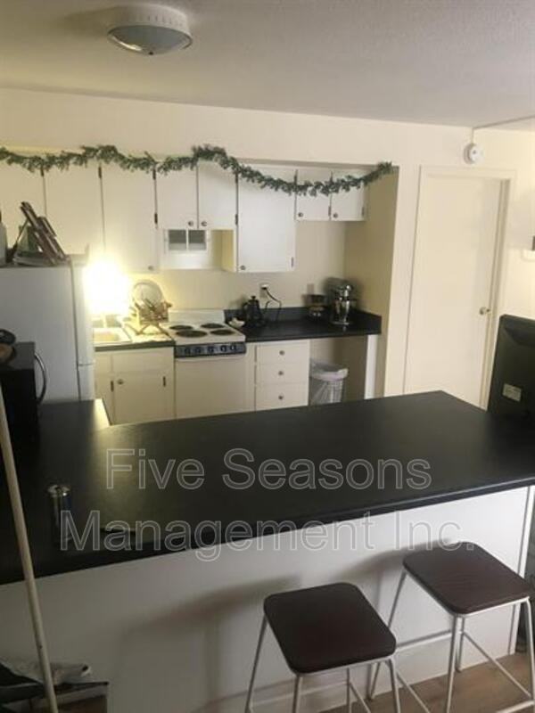 279 Saint Paul St - Photo 2 of 11