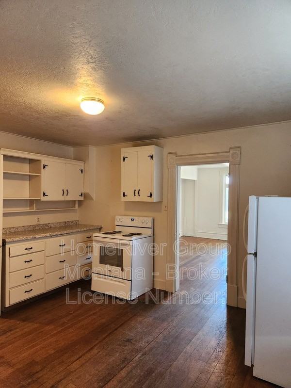 834 W Pine St #1 - Photo 7 of 15