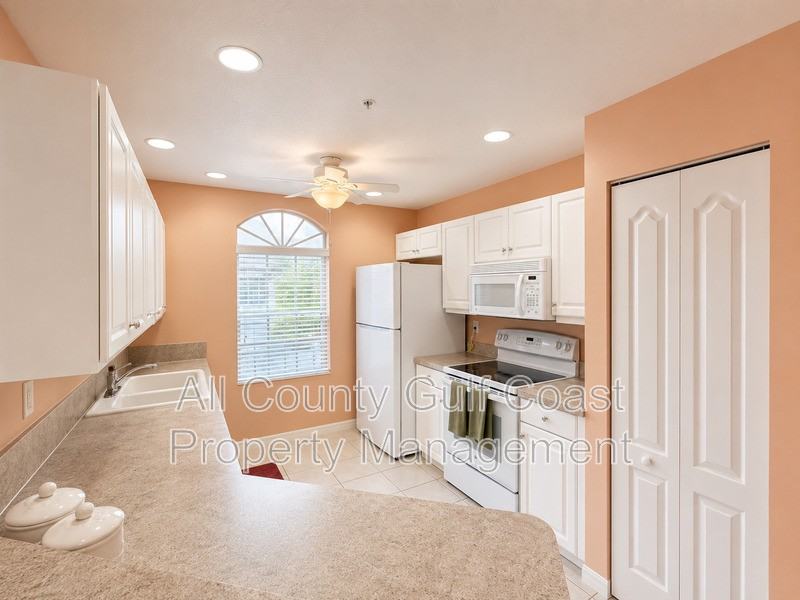 1704 Gondola Park Dr - Photo 5 of 16