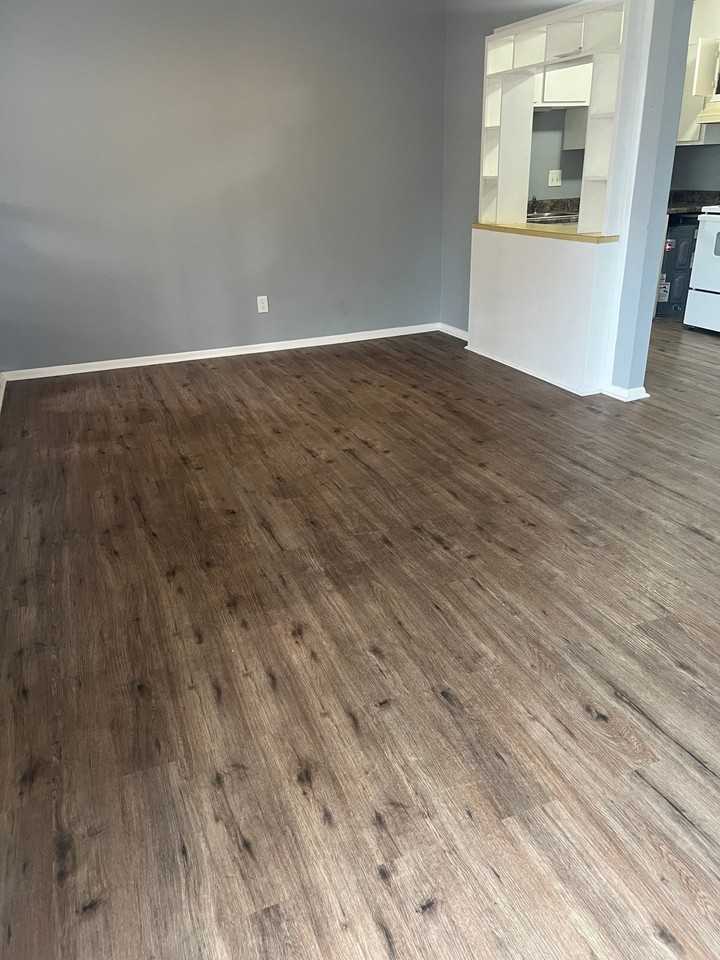 2300 31st Street Ensley - Photo 2 of 9